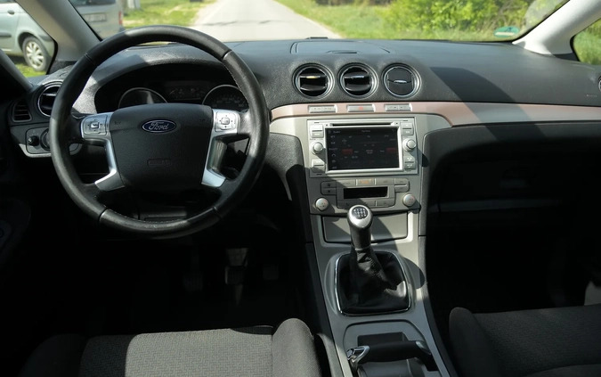 Ford S-Max cena 20900 przebieg: 250000, rok produkcji 2006 z Ruda Śląska małe 631